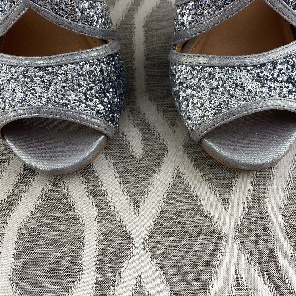 Steve Madden Sparkling Silver High Heels Immence Size: 7 - Picture 4 of 8